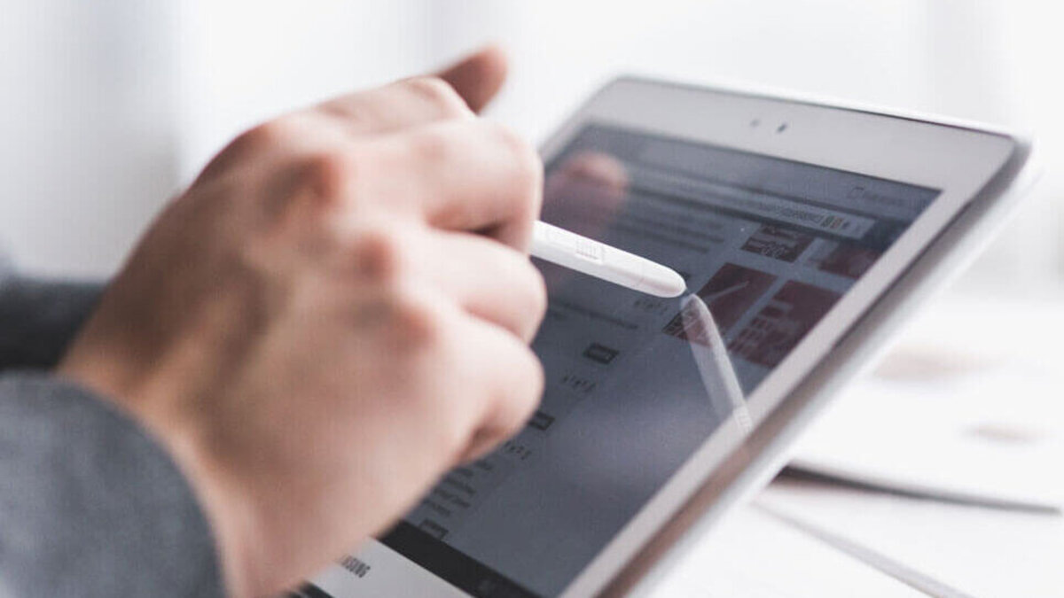 Dual Monitor Setup: Ultimate Productivity Boost for Remote Work